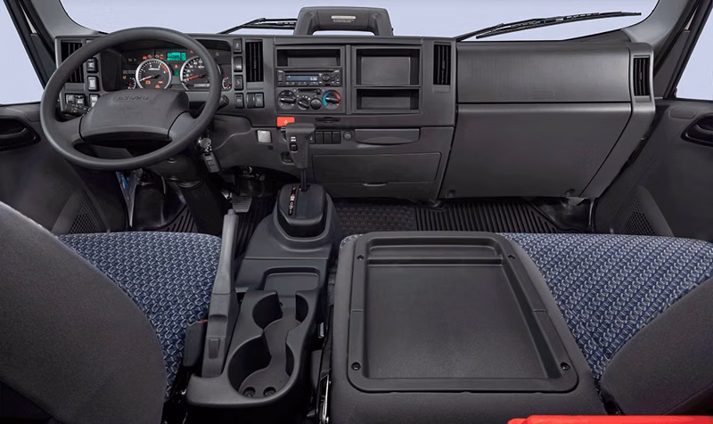 2025 Isuzu NPR-XD Standard Cab (N-Series Diesel) - Image 5
